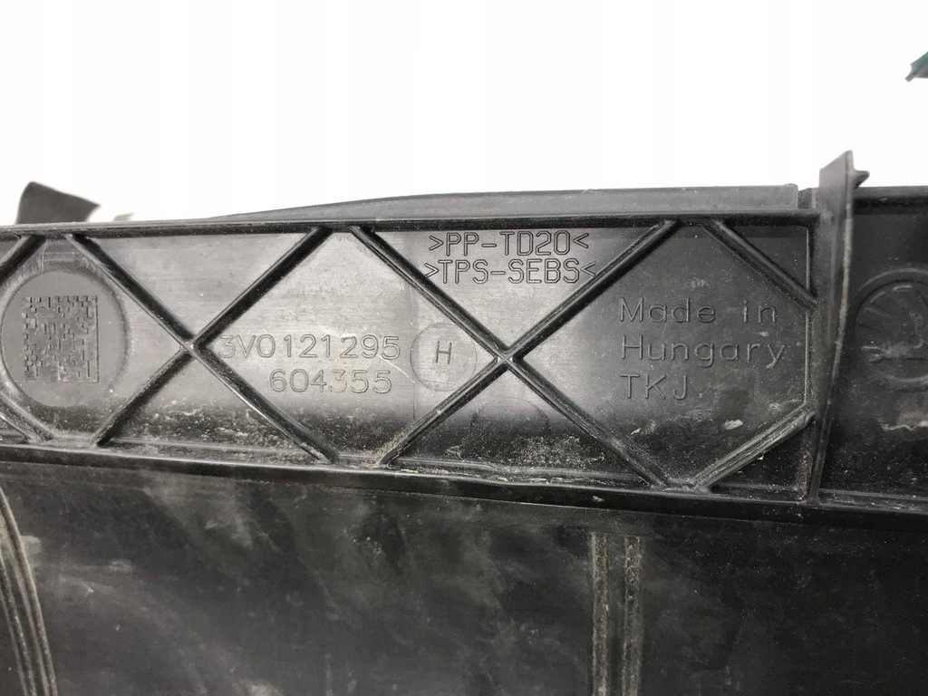 фото №11, Skoda superb b8 3v 2020 впуск / канал воздуха интеркулер 3v0121295h