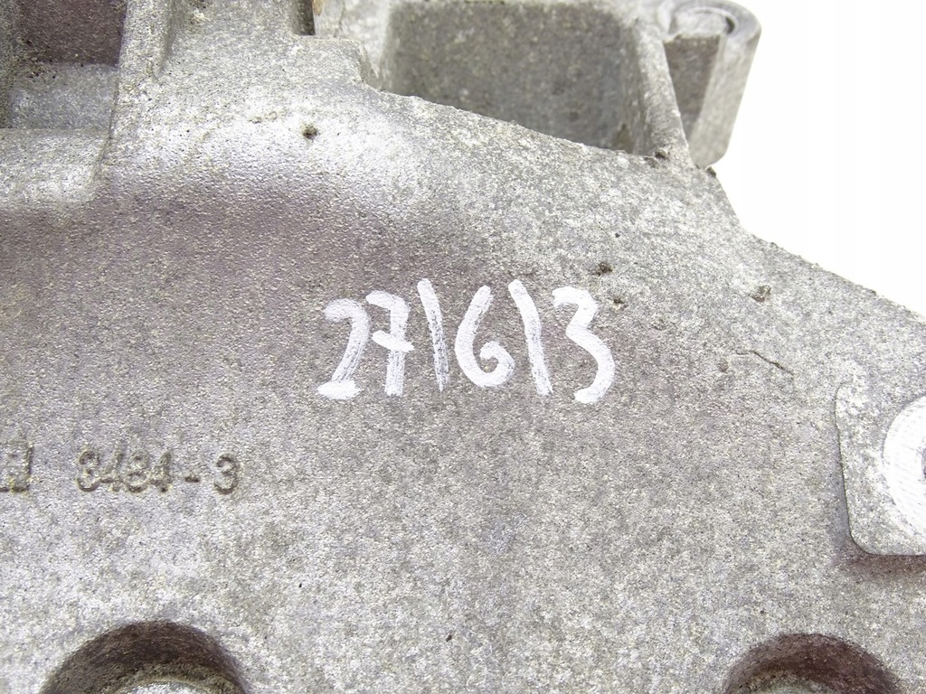 фото №8, Кронштейн кронштейн генератора vw scirocco iii 2.0 tdi