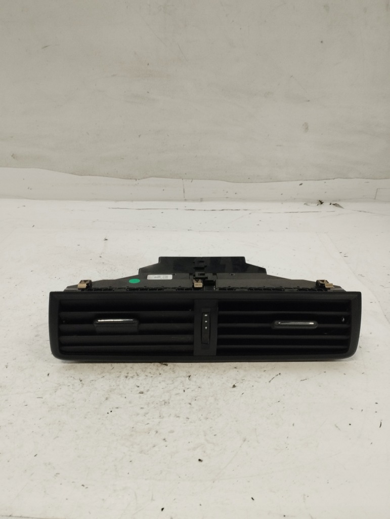 фото №10, Skoda fabia iii 3 решётка обдув средняя 6v0820951c