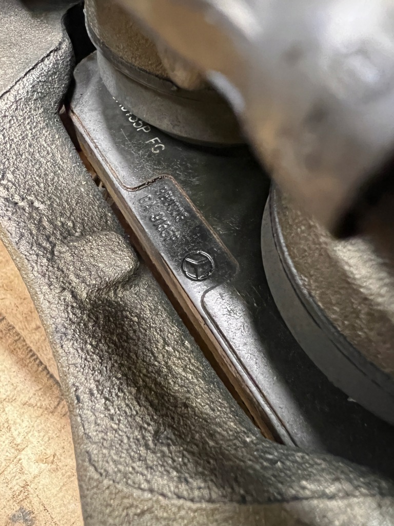 Комплект тормозные диски суппорты тормозные колодки тормозные перед mercedes gl x166 4.7 v8 Оригинал