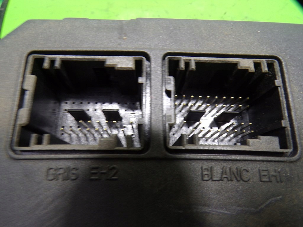 фото №6, Citroen c3 1.4 бензин коробка модуль предохранителей bsi s118085200h