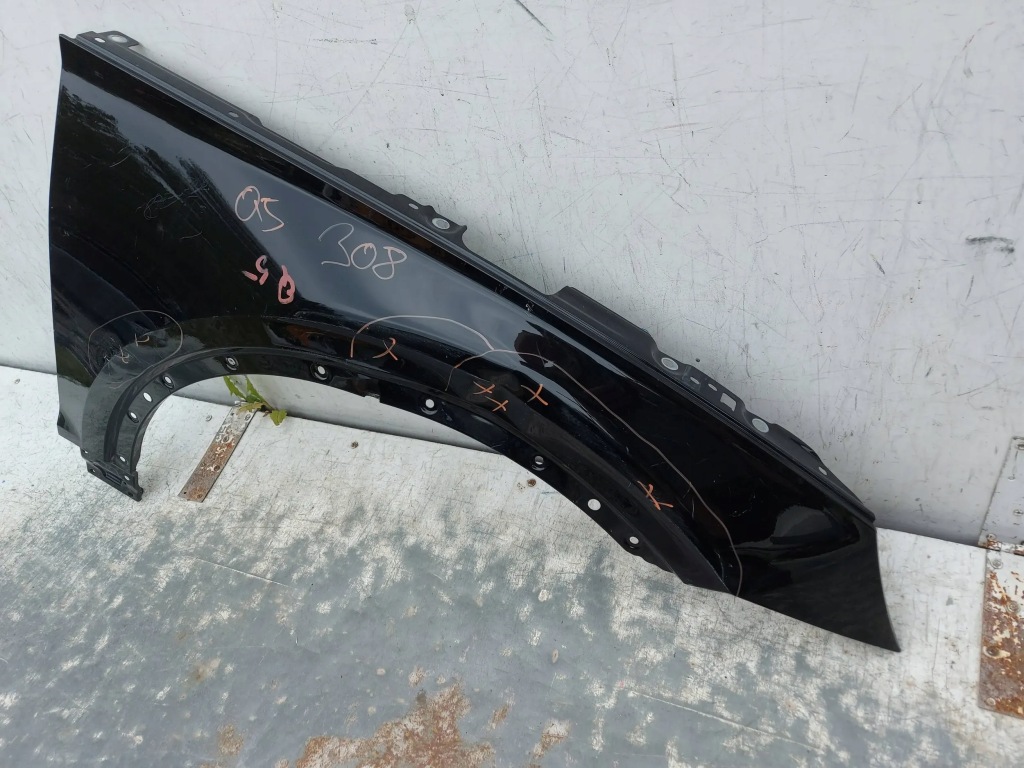 Audi q5 2 2 80a 17- правый  крыло  передний перед в Украине