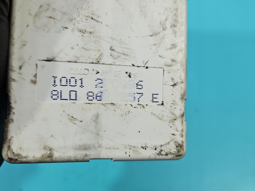 фото №9, Помпа центрального замка audi a4 b5 8l0862257e