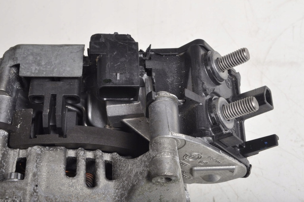 Купить Ford fiesta mk8 1.0 генератор l1ta-11238-ba