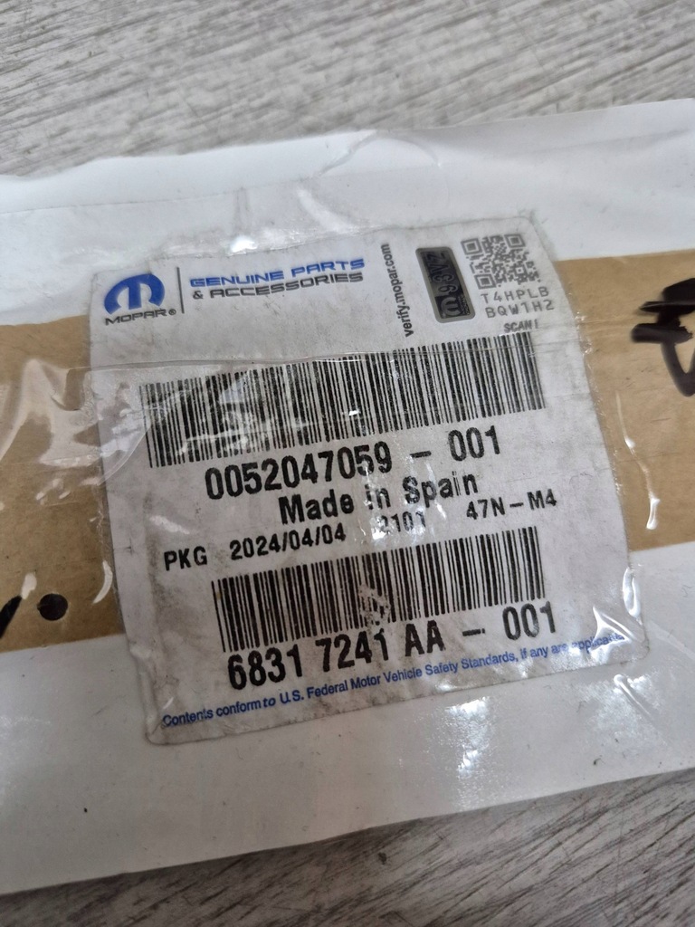 фото №5, 11073. jeep renegade емблема задня 52047059