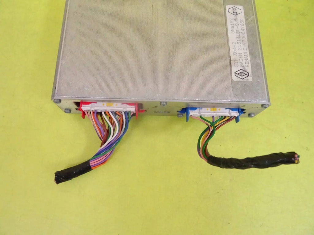 фото №3, Бортовий комп'ютер двигуна renault safrane 7700847660 nr64