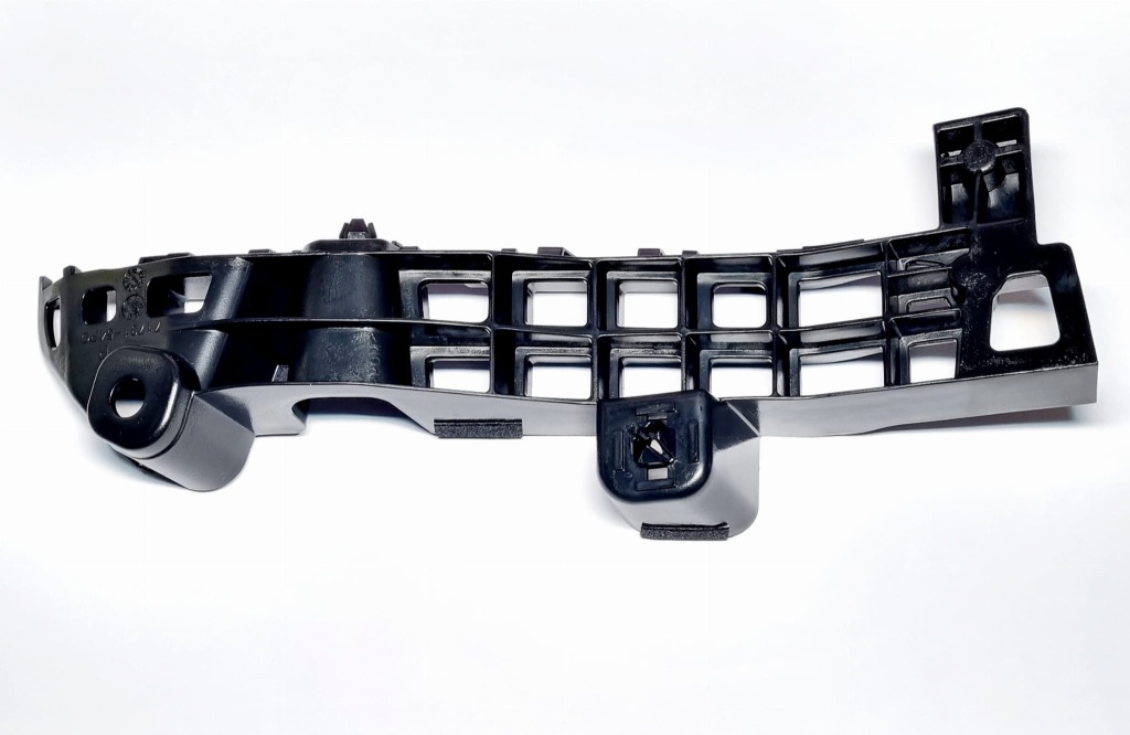 Направляющая кронштейн бампера rh vitara iii 71731-54p00 Недорого