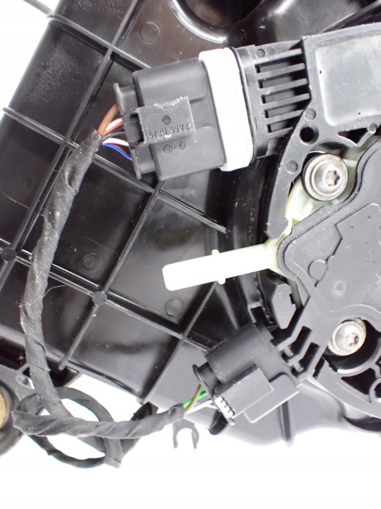 Бак adblue насос заливная горловина a2054705701 mercedes c-klasa w205 2.2 cdi 15r Доставка