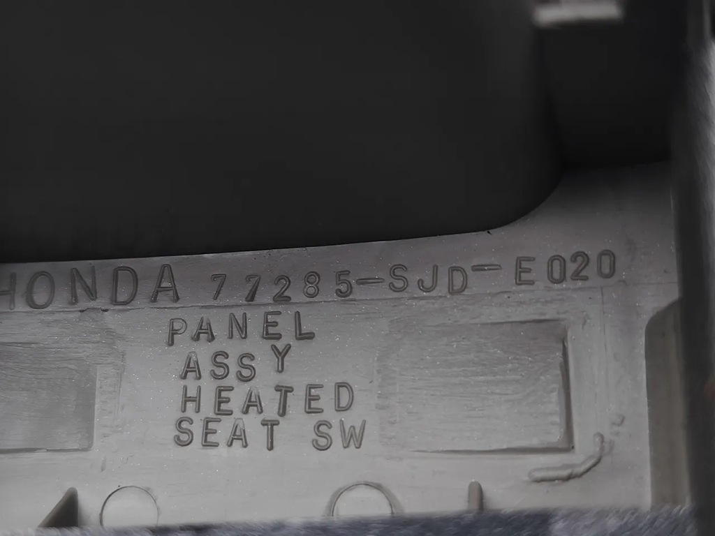 фото №7, Honda fr-v декор туннель среднего 2007 mpv 4/5dr 77285-sjd-e020 07-24