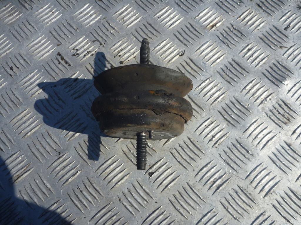 фото №6, Подушка двигателя chevrolet corvette c5 2001