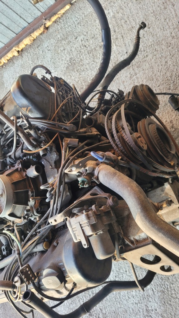 Mercedes r107 w126 sl slc двигатель kompletny m117 560 11796712041603800 k-jet с Разборки