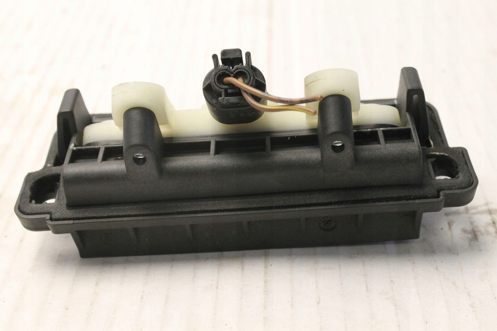 фото №6, Накладка кришки мікровимикач mercedes w221 2009