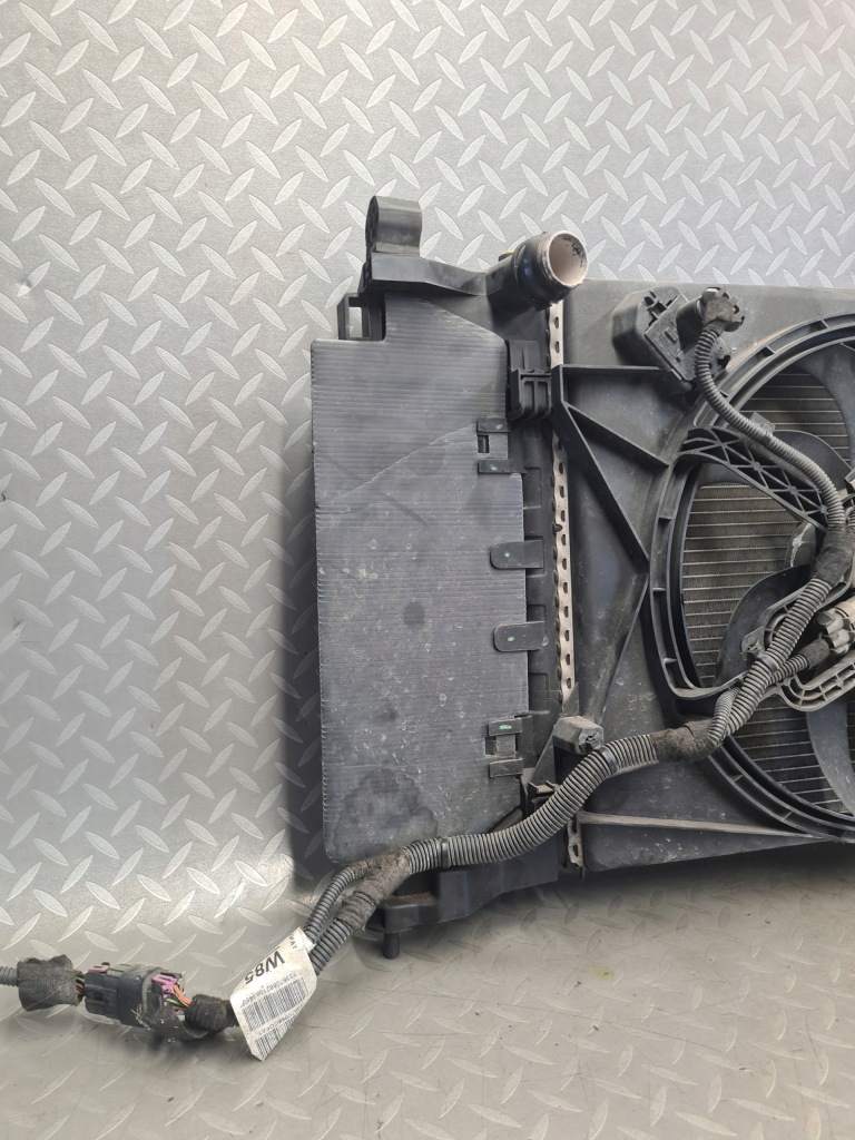 Радиатор вентиляторы meriva 2 b 1.4 a14xer b14xer 100km комплект набор Недорого