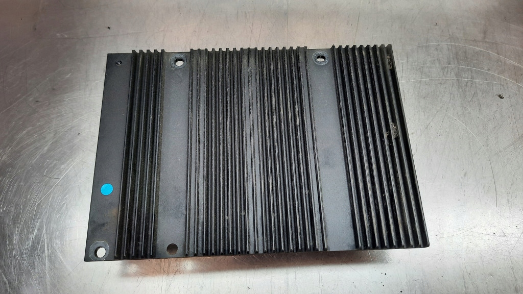 фото №5, Усилитель радио 30732824 volvo v50 2.0 hdi 04r