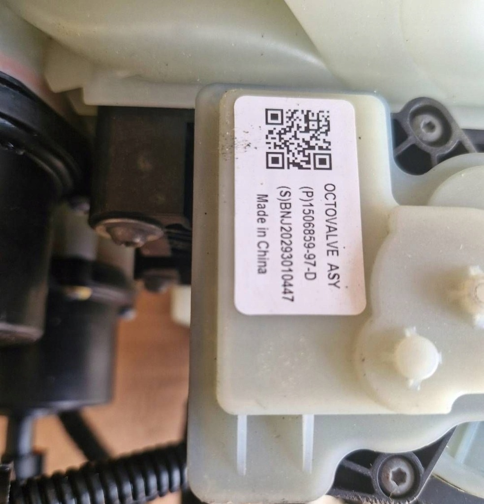 фото №11, Запчасти do webasto tesla model y 150680300f