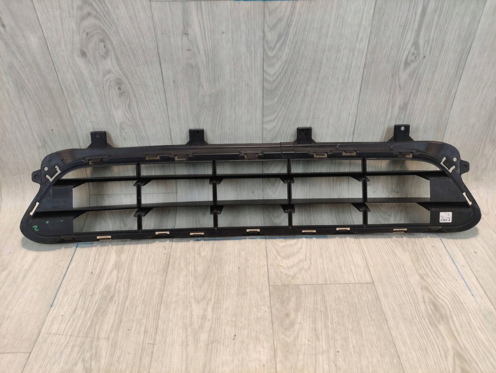 Купить Mini cooper countryman f60 решётка средняя бампера перед 9477040