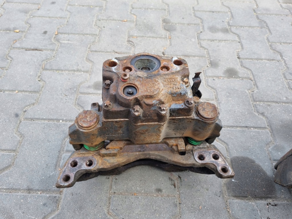 Супорт гальмівний правий лівий перед wabco renault gama d volvo fl ii r17.5 Оригінал