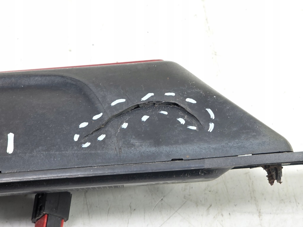 Iveco daily 06-14 фара третье  фонарь  стоп молдинг накладка 3804767 1cz Доставка