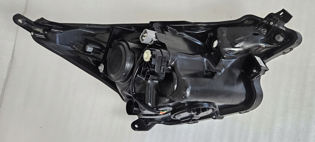 фото №9, Лампа перед левая линза led toyota verso-s ractis ii 2010-