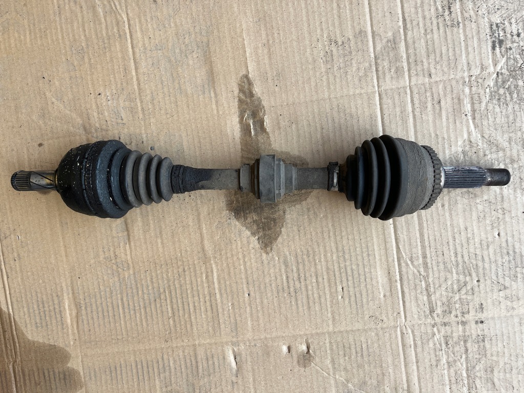 фото №1, Приводной вал левая короткий 1.9 did mitsubishi carisma space star mr912135