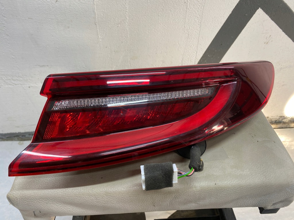 фото №1, Kia proceed pro ceed 19-21 led лампа права задня