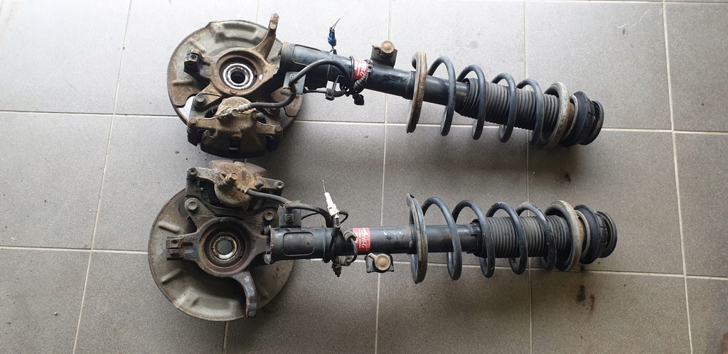 фото №13, Поворотный кулак амортизатор suzuki sx4 sedici 1.9 ddis