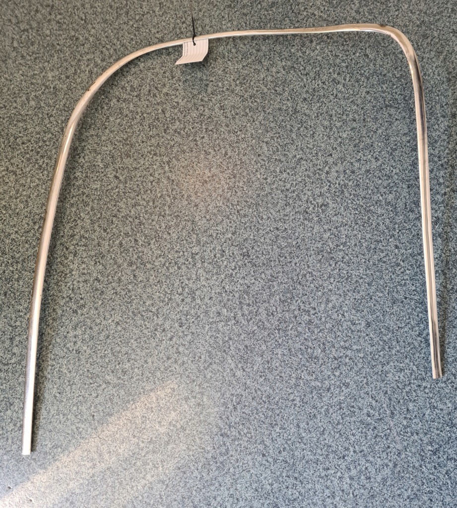 Купить Рамка стекло шпонка bmw e9 задний  левый 51317740167