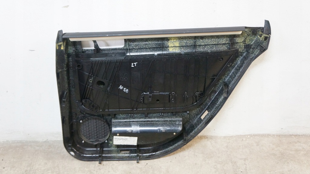 фото №8, Audi a6 c5 обшивка двері лівий задня 4b0867305