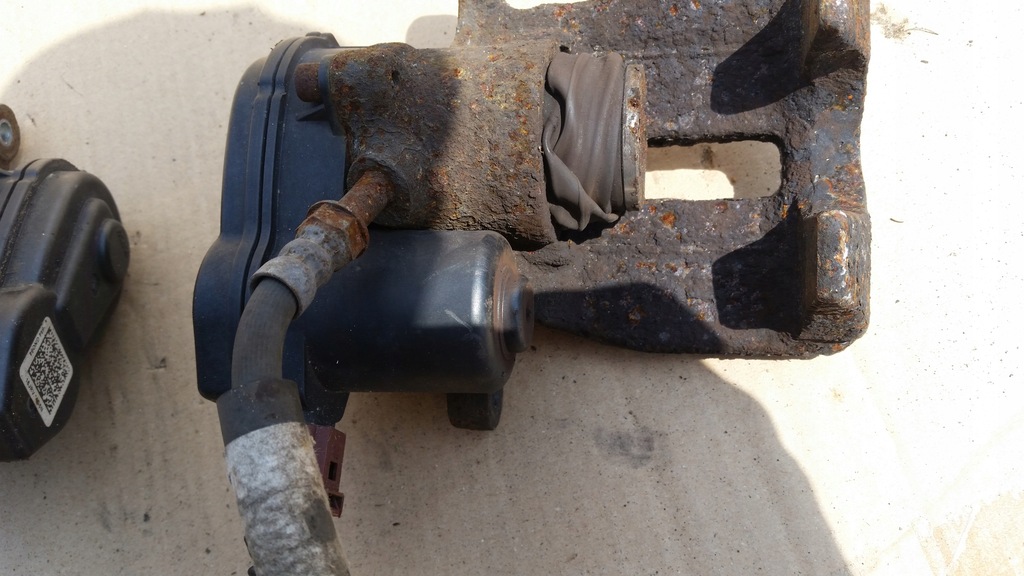 фото №6, Audi a6 c7 супорт задня лівий lub правий