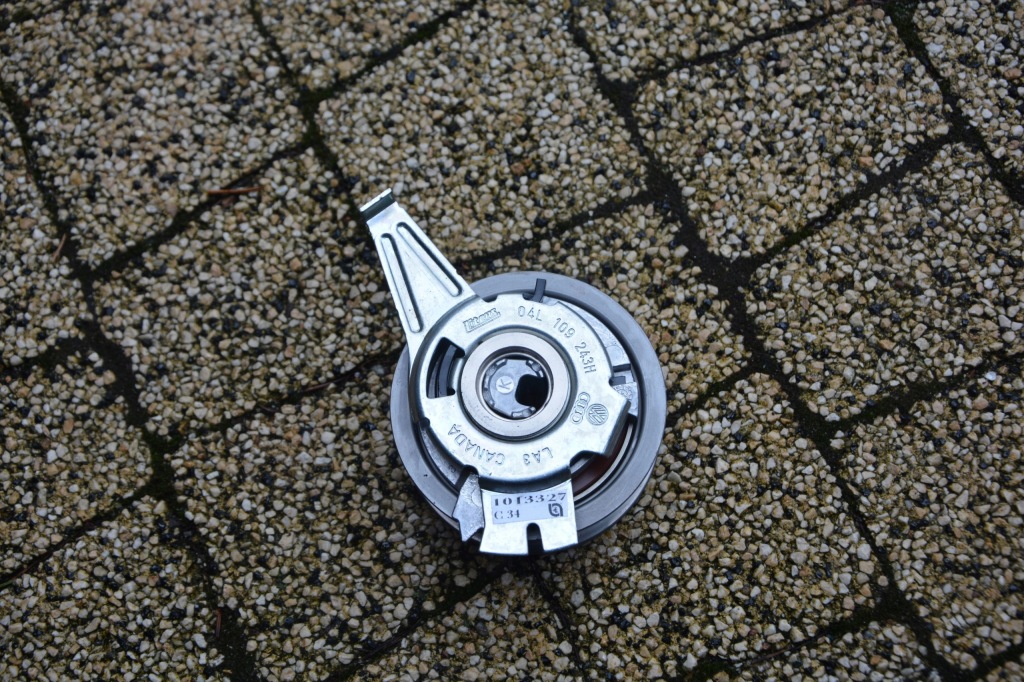 фото №2, Натяжитель ролик ремень vw passat b8 04l109243h