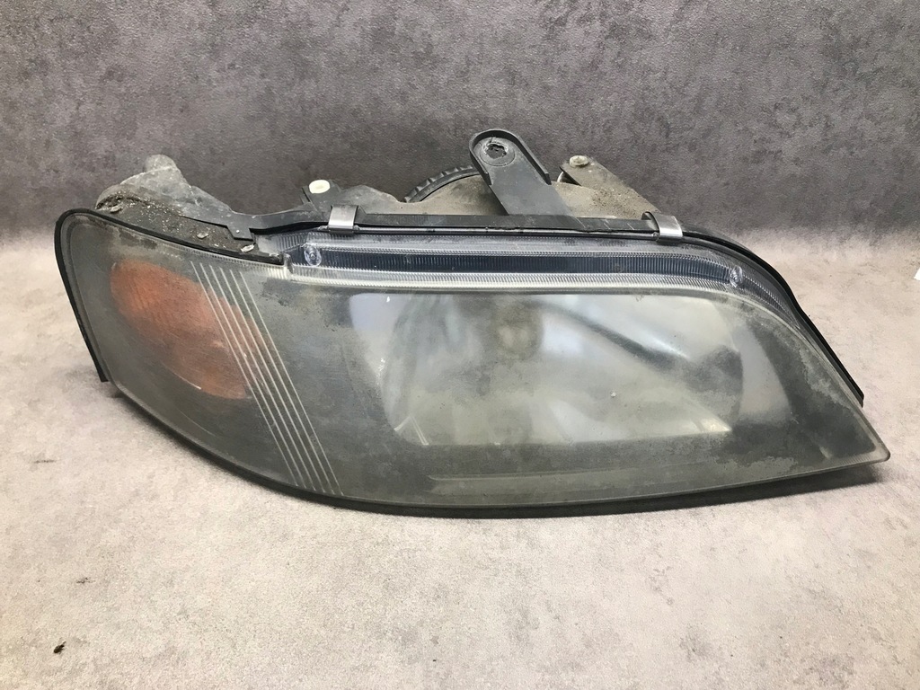 фото №1, Лампа правый перед mitsubishi space star lift 02-05