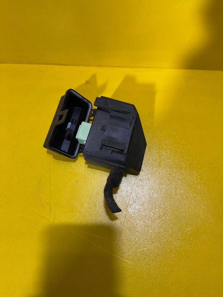 фото №1, Mini cooper r56 - реле 2755704