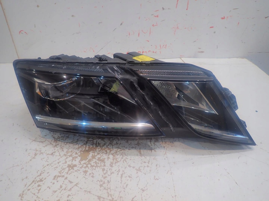 фото №1, Лампа перед права skoda octavia iii lift full led