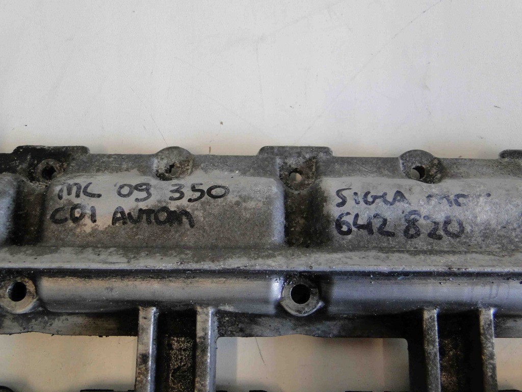 Крышка клапанов r klasa w251 om642 a6420101630 Доставка