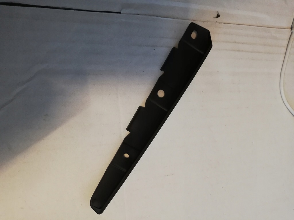 фото №1, Накладка порог молдинг левая toyota yaris iv