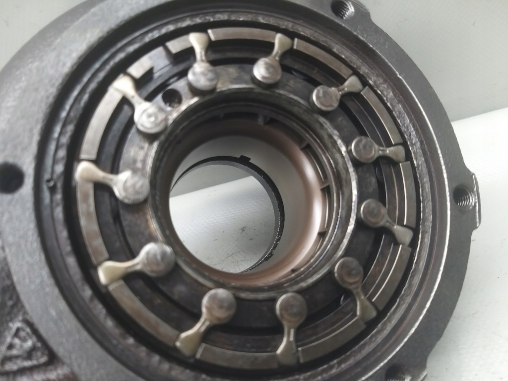 Купить Корпус turbo геометрия турбины 3.0 tdi asb a6 c6 a8 d3 a4 b7 53041013568b