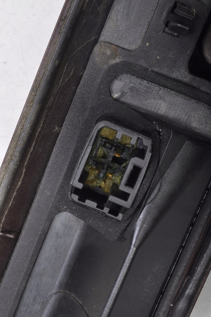 фото №14, Volvo s40 ii накладка молдинг крышки 30699681