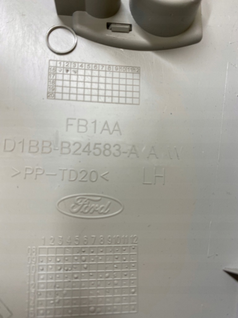 фото №4, Захист обшивка стійка лівий ford fiesta mk7 3d