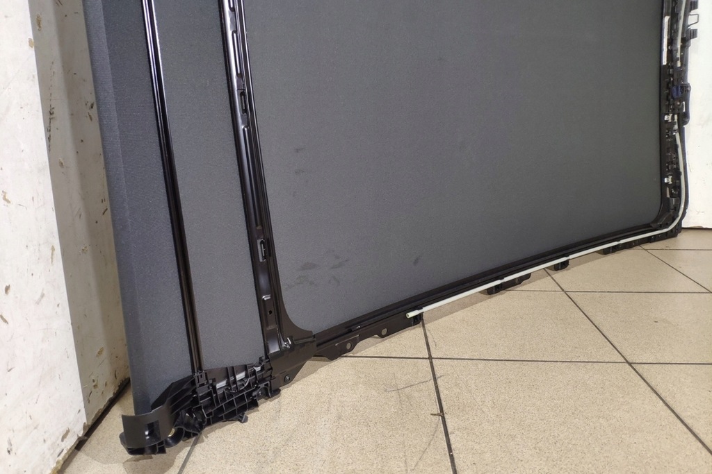 фото №10, Штора люк vw id.5 e39 11e877042b electric 150kw 2023