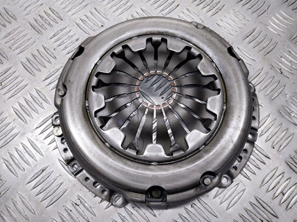 фото №1, Прижим сцепления skoda fabia i 1.4