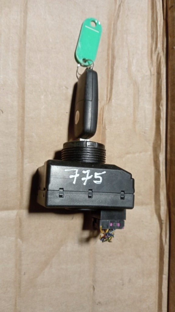 фото №1, Vw touareg 7l ключ замок зажигания 3d0905865e