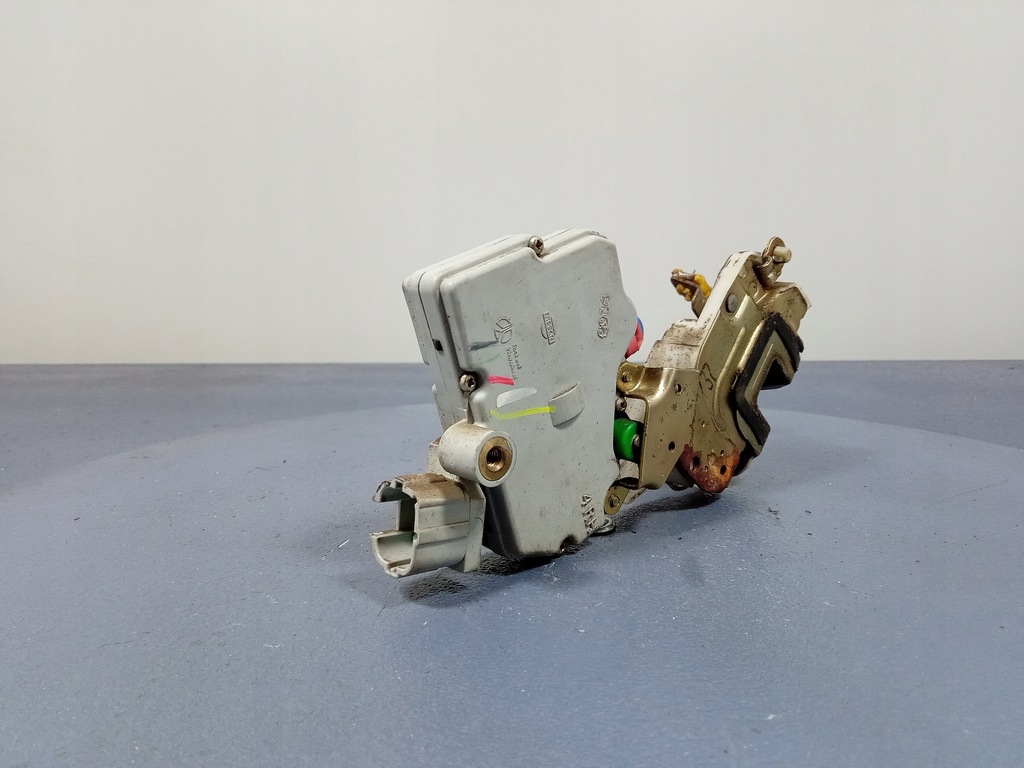 фото №4, Terrano ii maverick замок дверь перед правый 6 pin