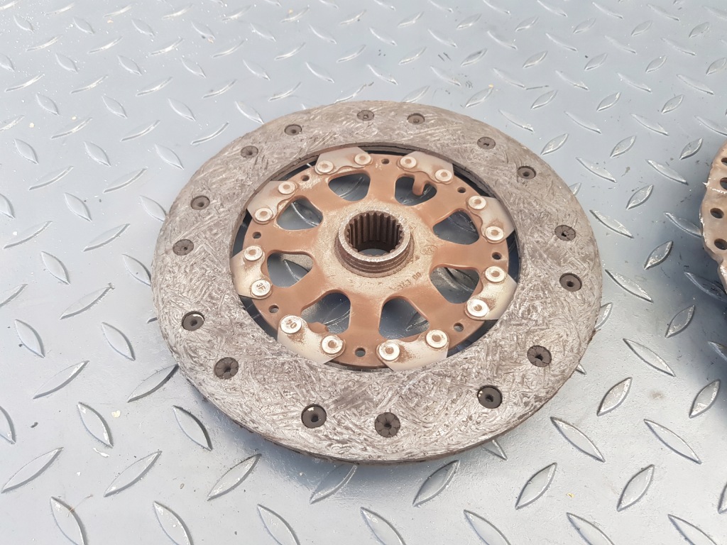 Диск сцепления luk 7 524 974 прижим bmw e60 520i 525i e46 320i 325i m54 Цена