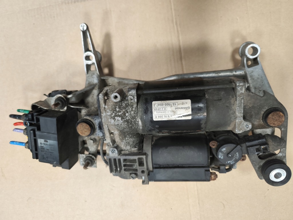 фото №1, Компрессор подвеска клапан audi q7 4l 7l8616006e