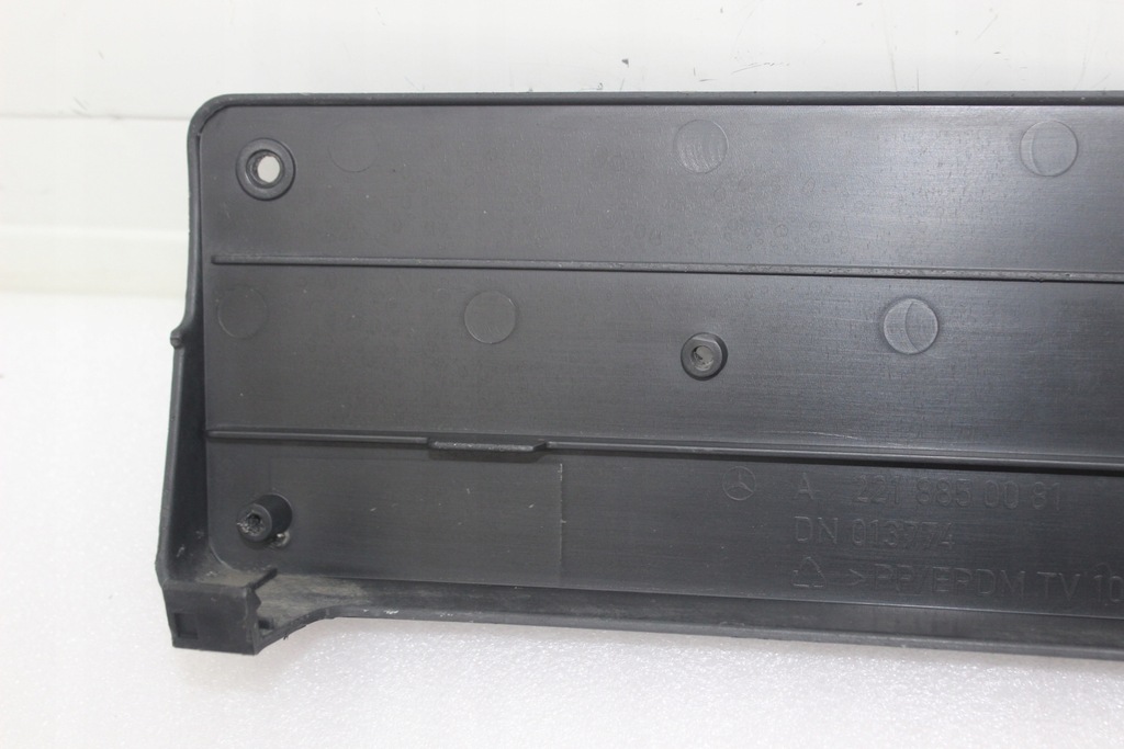 фото №12, Mercedes w221 подкладка pod номерной знак регистрационная a2218850081 przed liftem