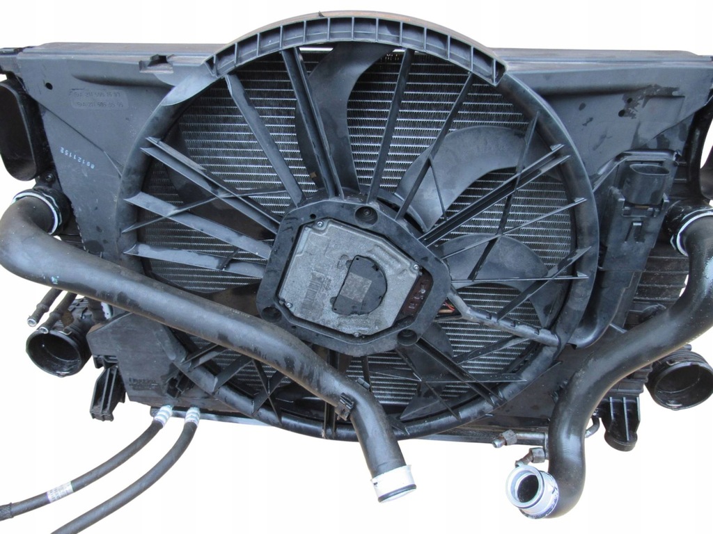 фото №12, Mercedes e w211 211 lift 3.0 cdi радіатор радіатор вентилятор a2115001700