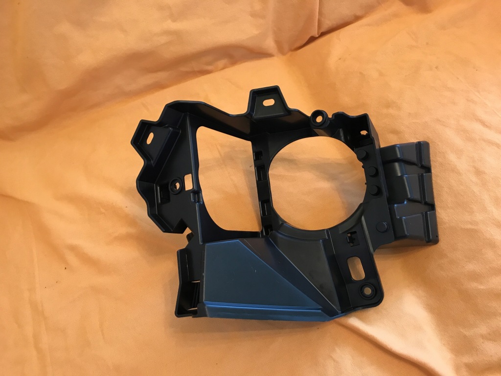 фото №3, Направляющая lexus rx кронштейн противотуманная фара l перед org nowe