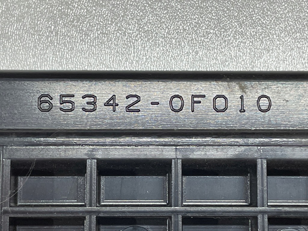 фото №4, Toyota verso 09- кришка бардачка лівий