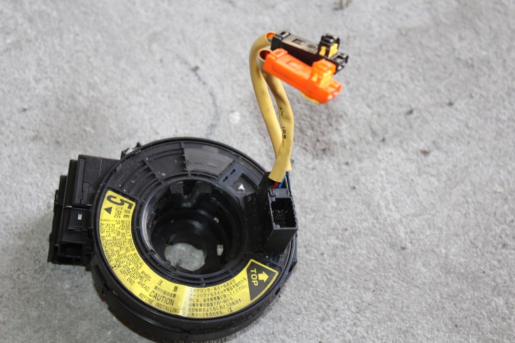 фото №9, Стрічка pod кермо avensis t25