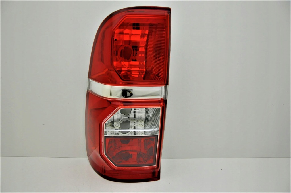фото №3, Toyota hilux od 2011- лампа задня ліва nowa eu